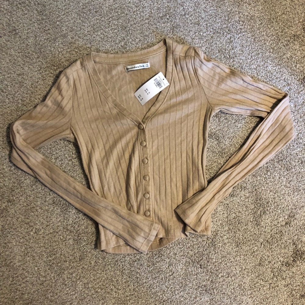 NWT Abercrombie Cropped Cardigan